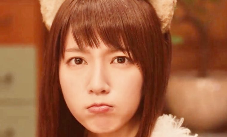 吉岡里帆さんといえば日清食品のどん兵衛のキツネ役が可愛いとか言われていて6社ものCMに出演したりと大活躍なのですが、何故だか女性からは不評なようです。